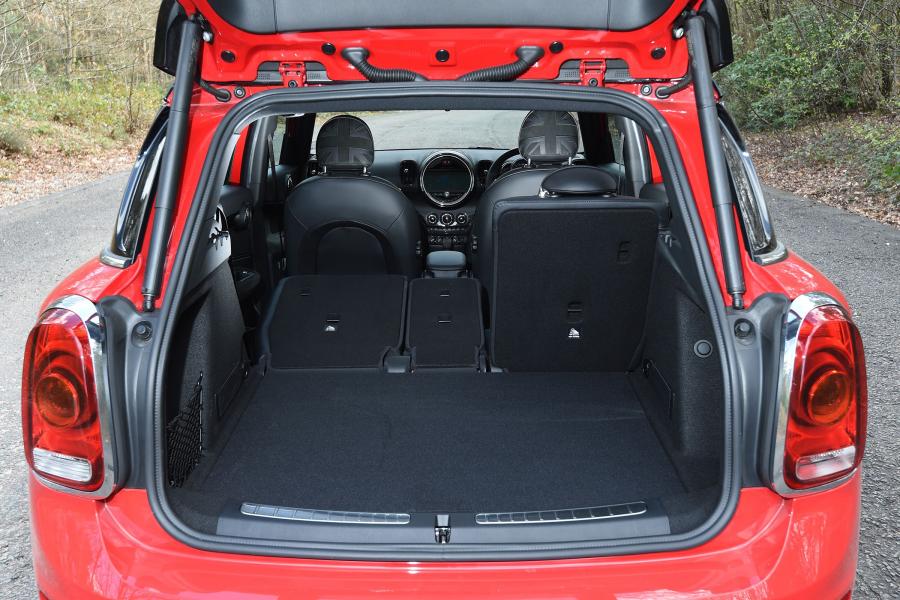 Багажник Mini Cooper SD Countryman ALL4 2017 года  (UK) (фото 3 из 12)